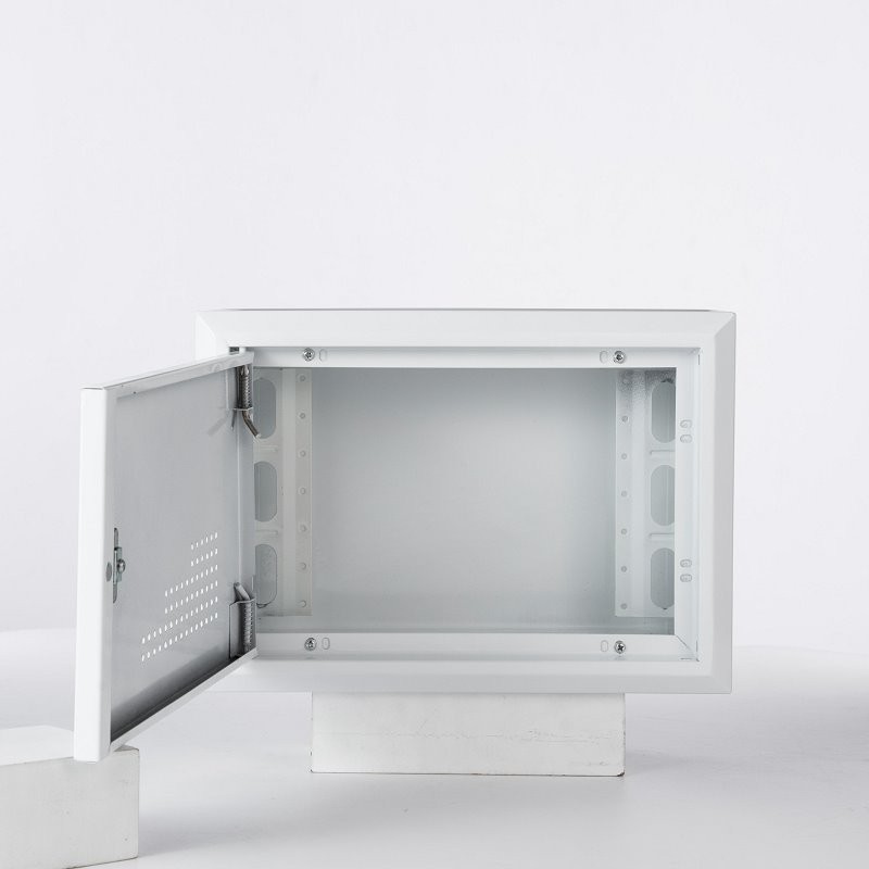 Multimedia Distribution Box